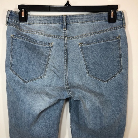 Old Navy Boyfriend Jeans Women’s Sz 8 Blue Denim Regular Fit Straight Leg EUC - Picture 6 of 9